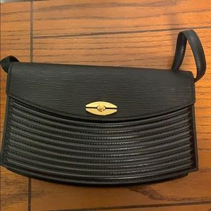 ✨Louis Vuitton EPI crossbody HTF vintage piece